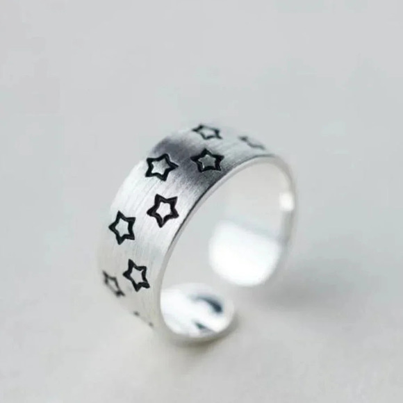 Minimalist 925 Sterling Silver Star Ring Engraved Star Ring Band - Picture 2 of 6